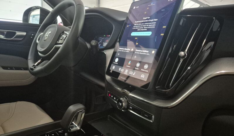 VOLVO XC60 2.0 B5 G MHEV Core Auto AWD 2025 completo