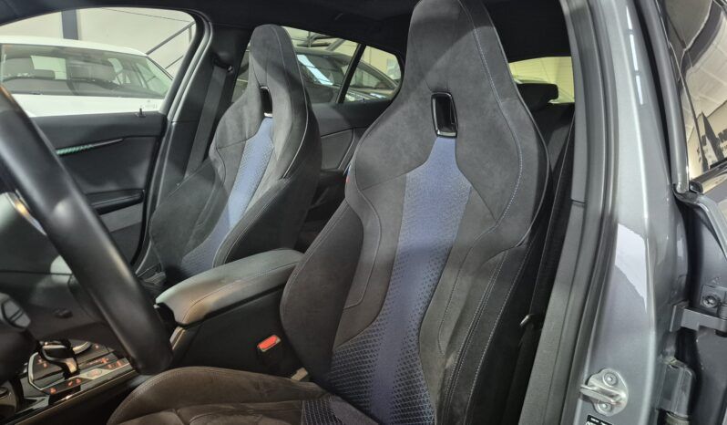 BMW Serie 1 118i M Sport Automático 2023 completo
